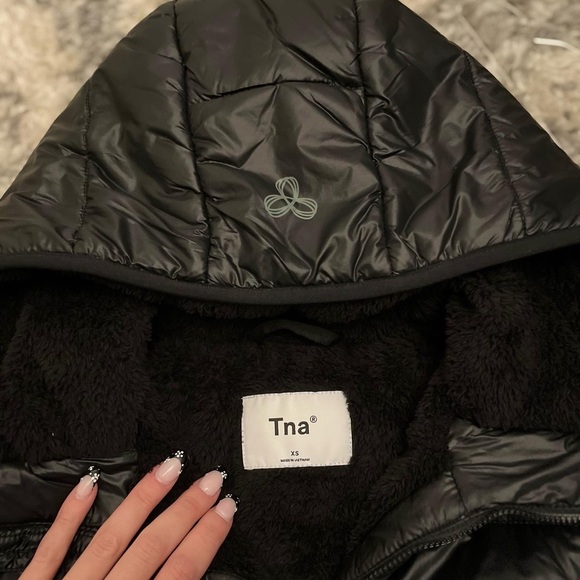 tna the little fuzzy puff - Picture 3 of 3